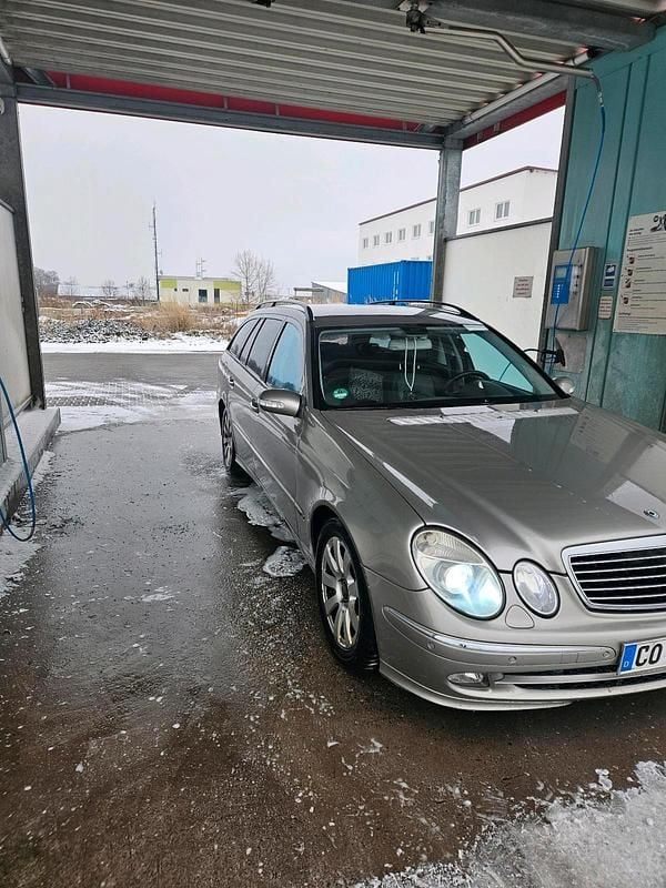 Gebraucht Mercedes E280 177 PS (130 kW) 2004 Grau Kombi