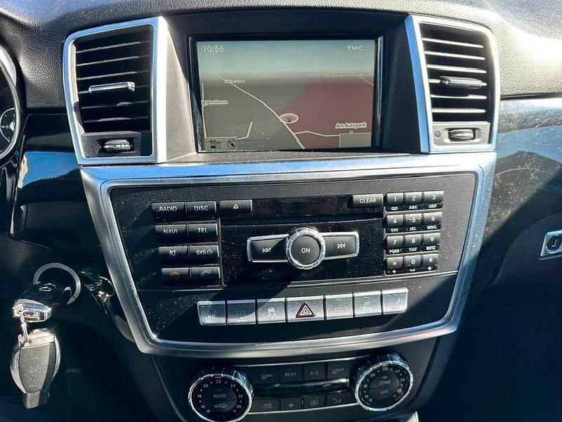 Gebraucht Mercedes ML350 258 PS (189 kW) 2015 Grau SUV