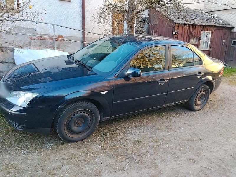 Gebraucht Ford Mondeo 110 PS (80 kW) 2007 Blau Limousine