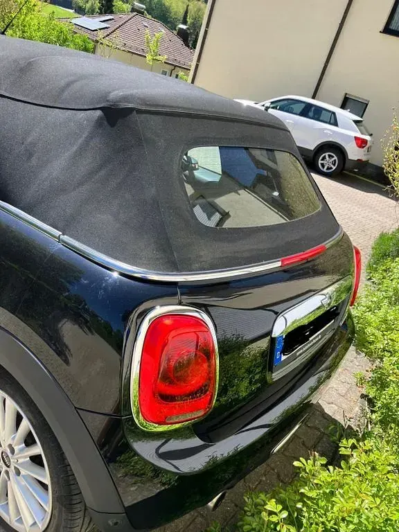 Używany Mini Cooper 136 KM (100 kW) 2018 Czarny Hatchback