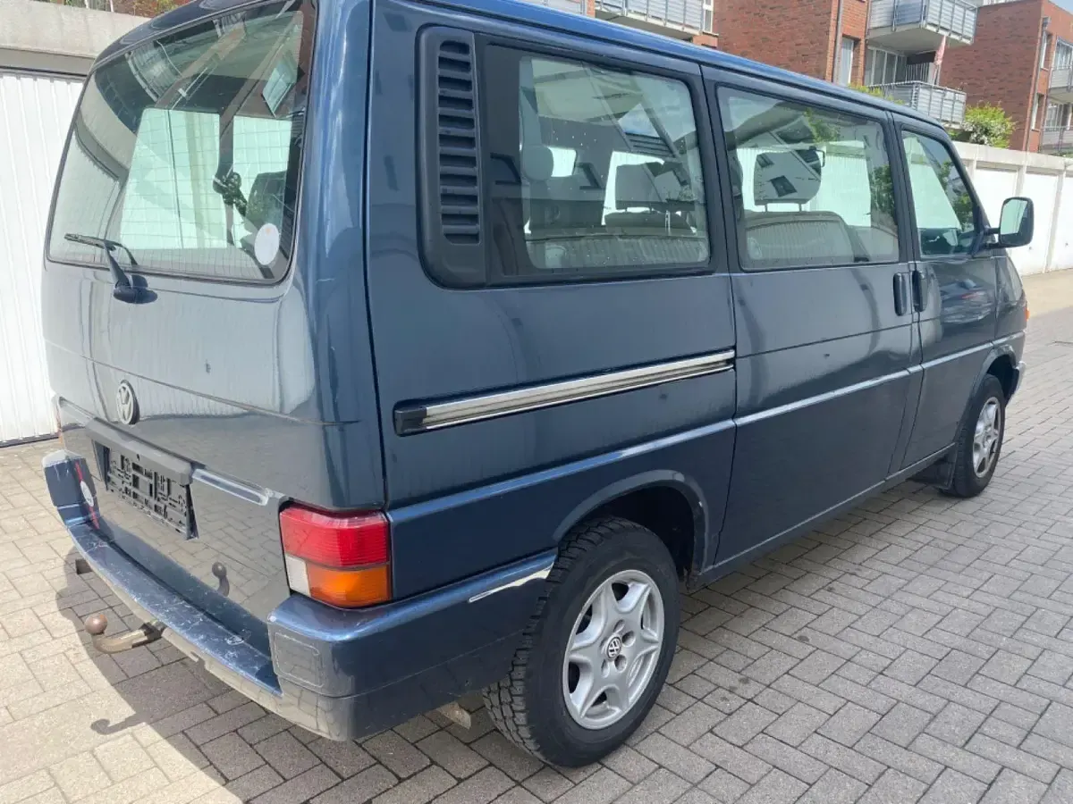 Gebraucht VW T4 116 PS (85 kW) 1994 Blau Van