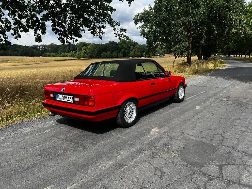 Gebraucht BMW 318 Cabriolet 113 PS (83 kW) 1993 Rot Cabrio
