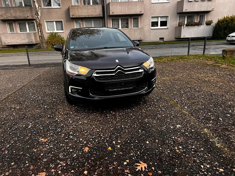 Gebraucht Citroën DS4 120 PS (88 kW) 2011 Schwarz Kleinwagen
