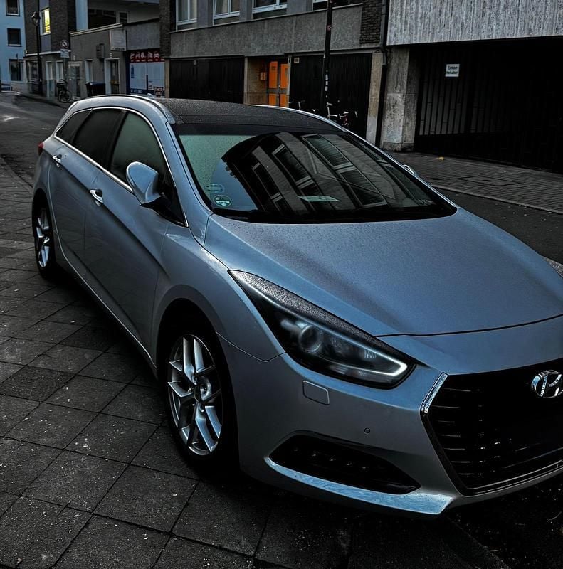 Gebraucht Hyundai i40 141 PS (103 kW) 2018 Silber Kombi