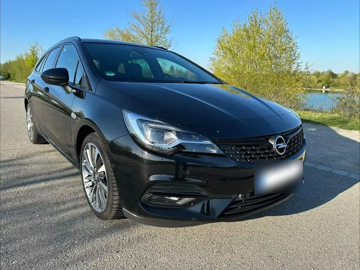 Gebraucht Opel Astra Ultimate 145 PS (106 kW) 2021 Schwarz Kombi