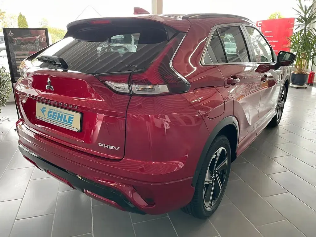 Neu Mitsubishi Eclipse Cross Top 98 PS (72 kW) 2025 Rot SUV