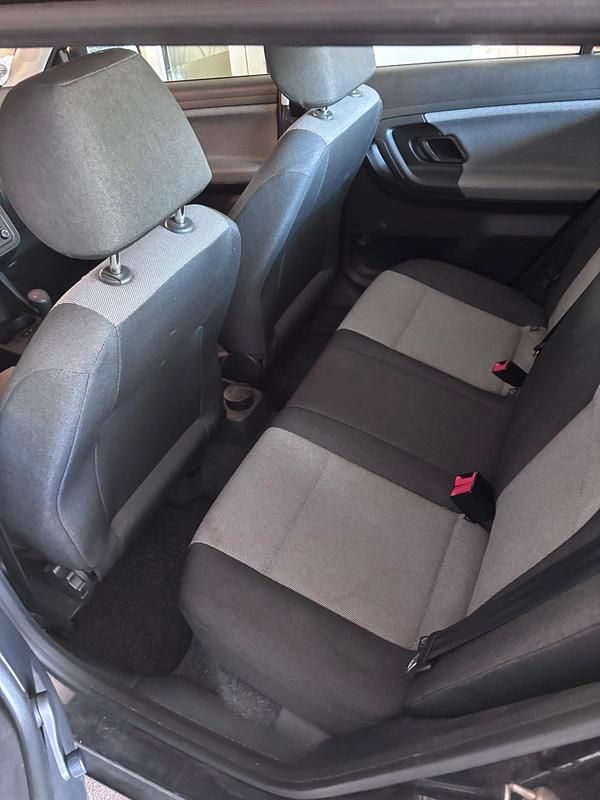 Gebraucht Skoda Fabia 70 PS (51 kW) 2011 Blau Kleinwagen