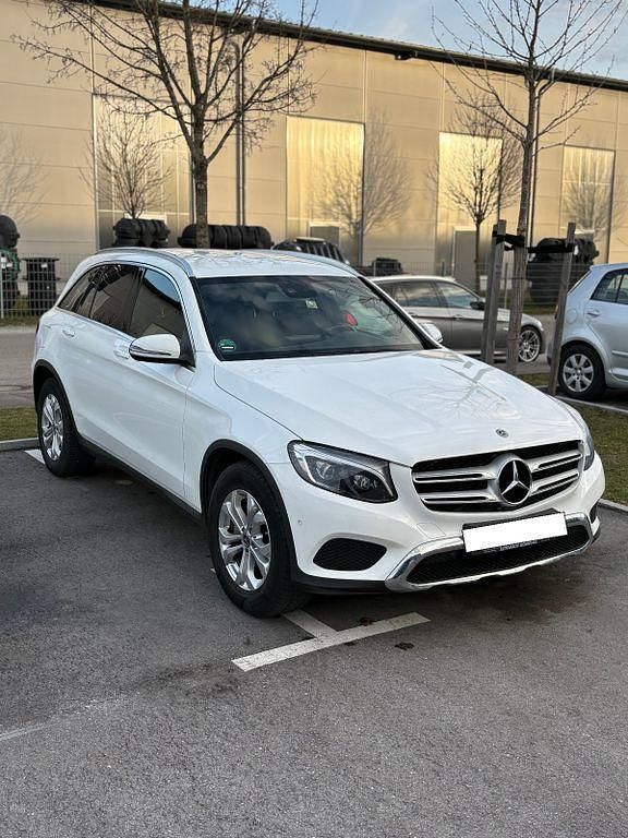 Gebraucht Mercedes GLC220 170 PS (125 kW) 2018 Weiß SUV