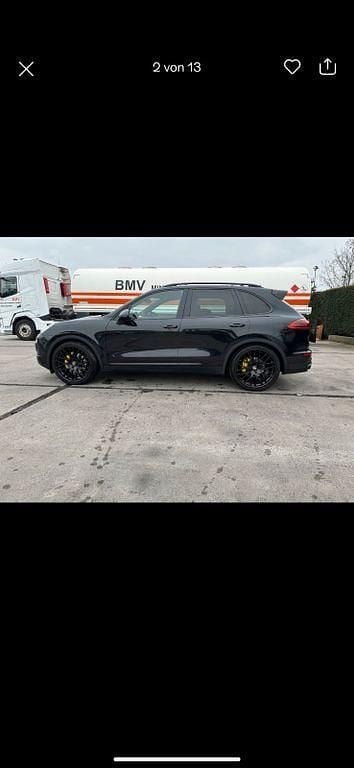 Schwarz Gebraucht 2016 Porsche Cayenne Platinum Edition SUV | 29.500 € (Fairer Preis) - Bild 1/4
