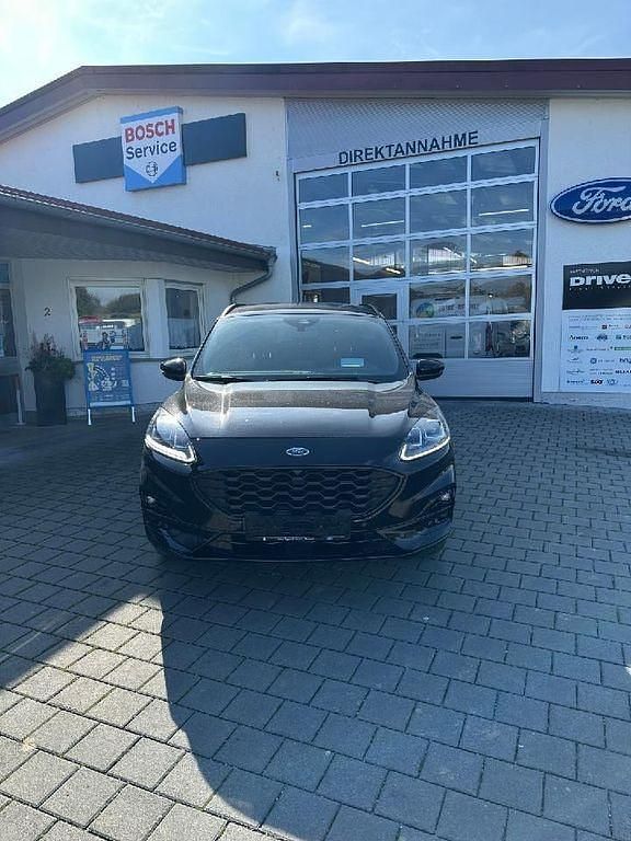 Gebraucht Ford Kuga ST-Line X 152 PS (111 kW) 2022 Obsidianschwarz metallic SUV