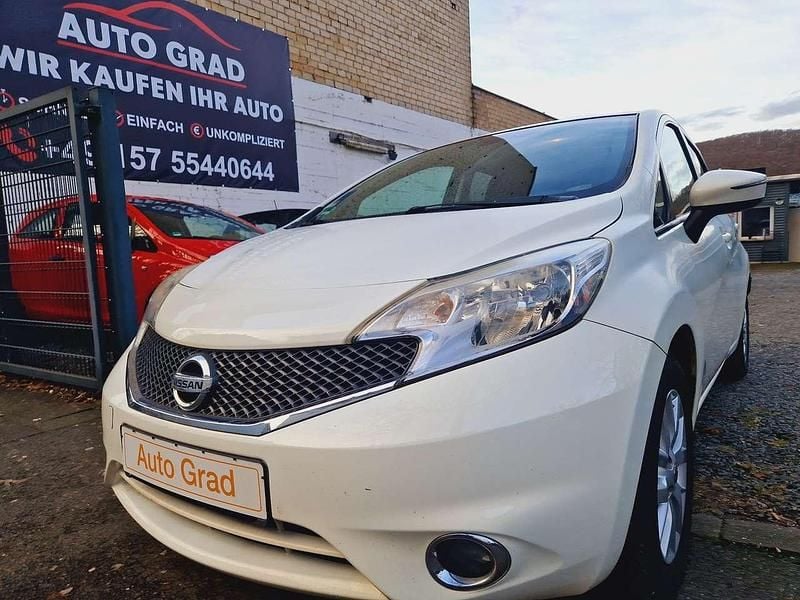 Gebraucht Nissan Note Acenta 90 PS (66 kW) 2015 White (s) Van / Kleinbus