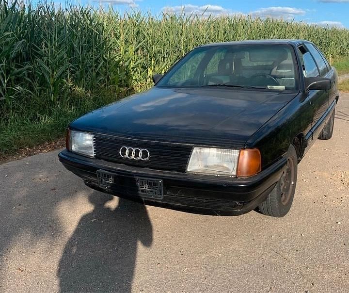 Schwarz Gebraucht 1988 Audi 100 Basis Limousine | 2.500 € - Bild 1/4