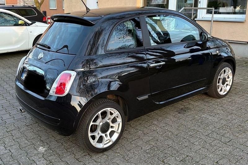 Gebraucht Fiat 500 69 PS (50 kW) 2011 Schwarz Kleinwagen