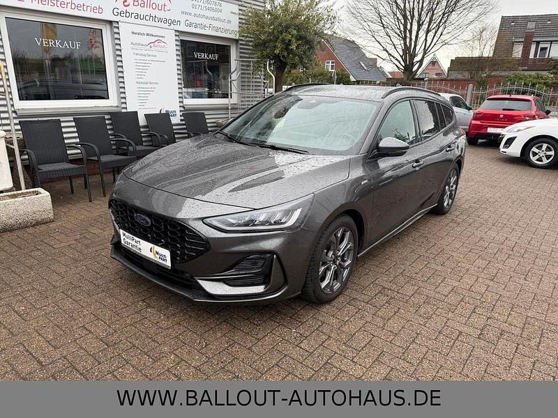 Gebraucht Ford Focus ST-Line 155 PS (114 kW) 2024 Grau Kombi