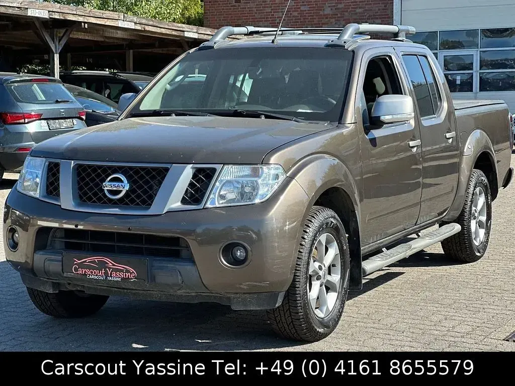 Gebraucht Nissan Navara Platinum 190 PS (139 kW) 2015 Braun Pickup