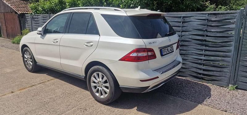 Gebraucht Mercedes ML400 333 PS (244 kW) 2015 SUV