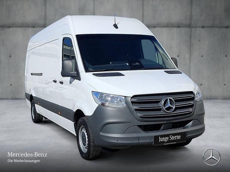 Używany Mercedes Sprinter 170 KM (125 kW) 2025 Biały Van