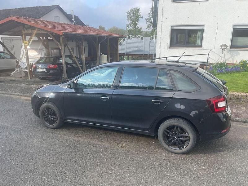 Usado Skoda Rapid Ambition 110 HP (80 kW) 2019 Preto Citadino