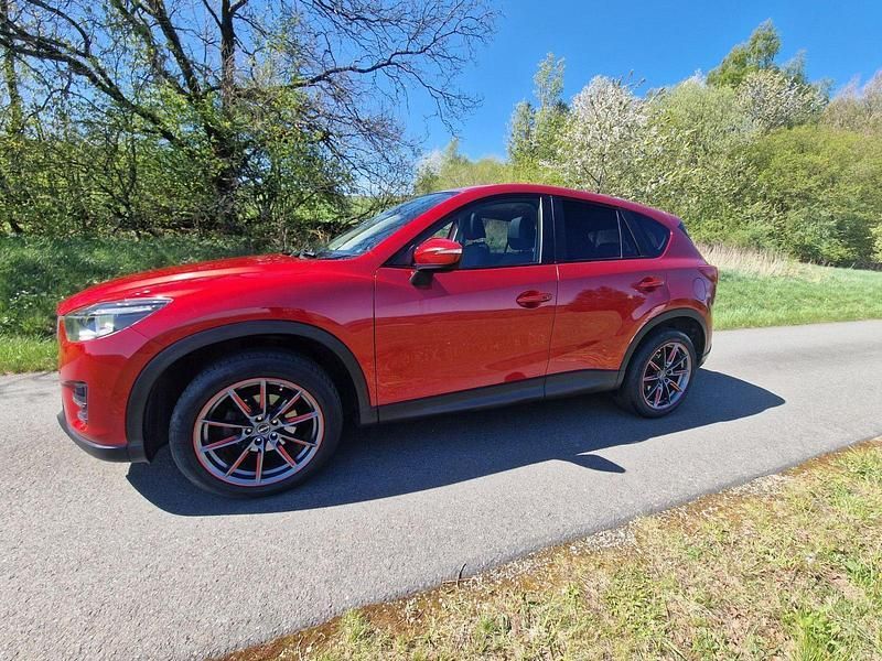 Rot Gebraucht 2017 Mazda CX-5 Nakama Intense SUV | 14.500 € (Guter Preis) - Bild 1/4