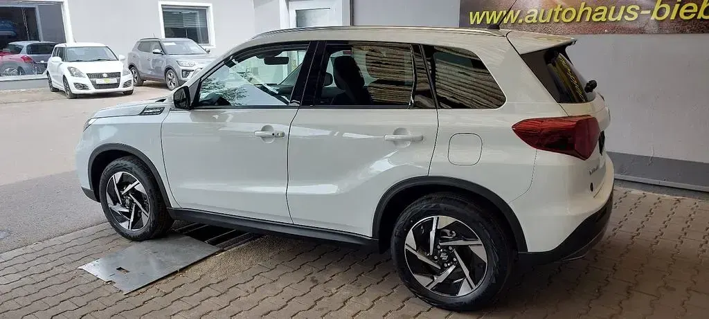 Neu Suzuki Vitara Comfort+ 110 PS (80 kW) 2026 Weiß SUV