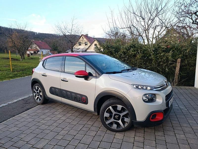 Grau Gebraucht 2017 Citroën C3 PureTech Limousine | 6.700 € (Fairer Preis) - Bild 1/4