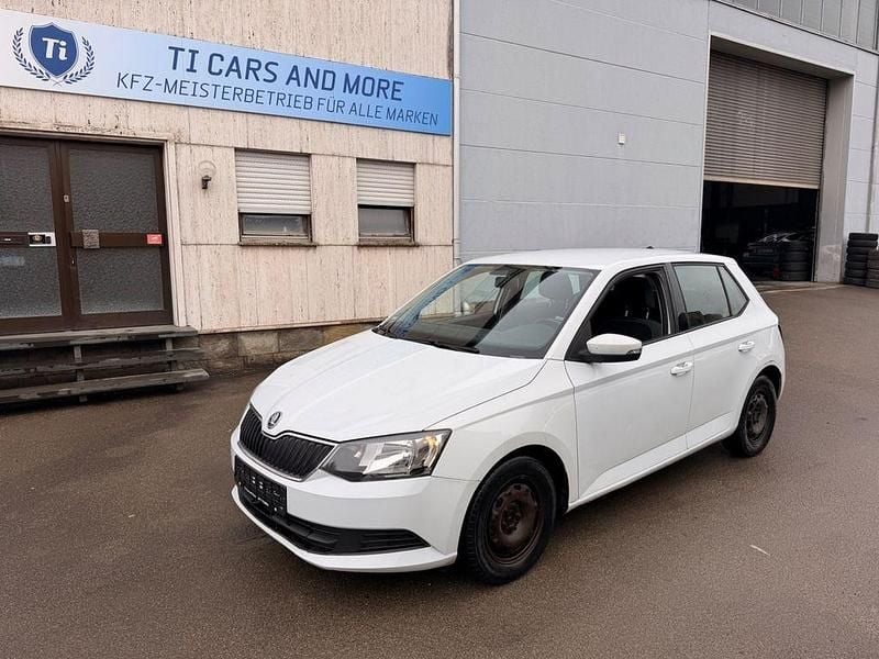 Gebraucht Skoda Fabia Ambition 60 PS (44 kW) 2015 Weiß Limousine