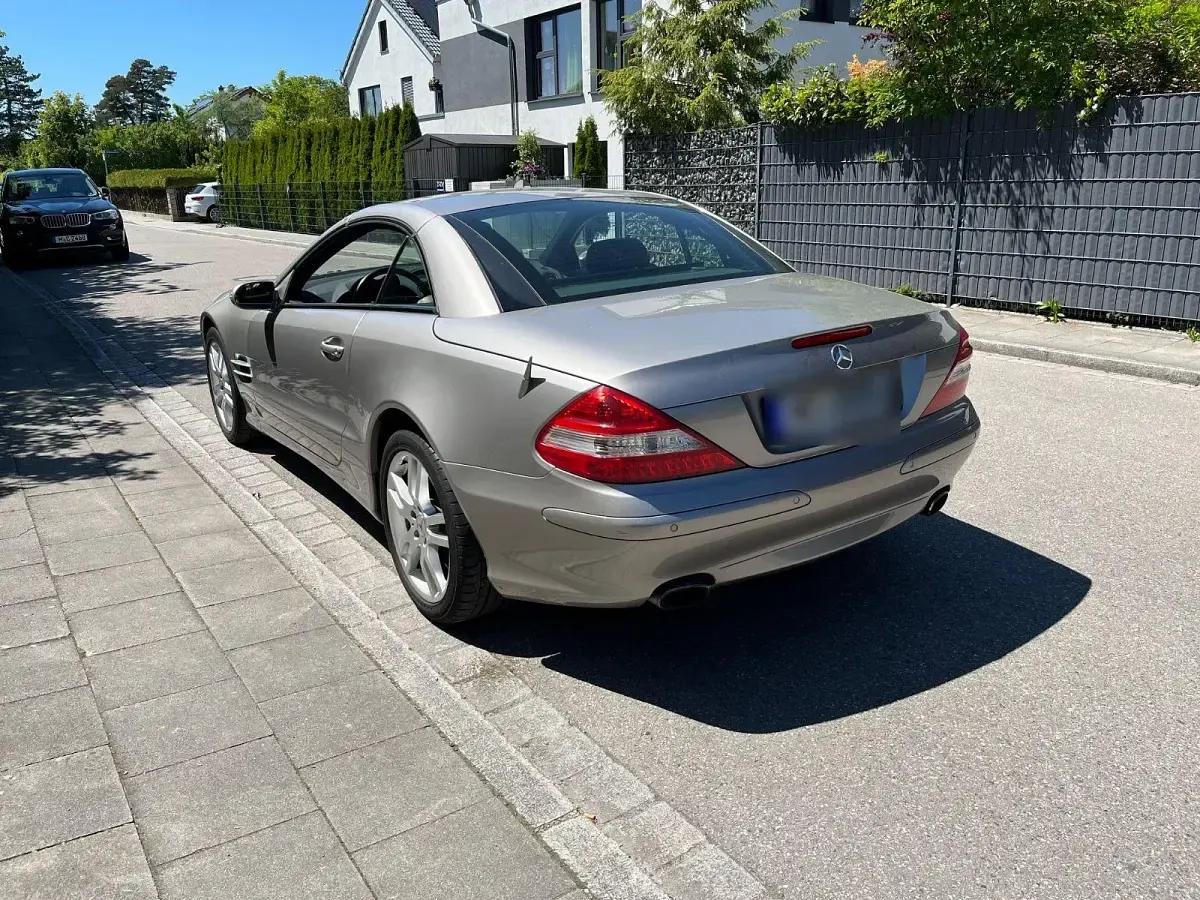 Gebraucht Mercedes SL350 272 PS (200 kW) 2006 Andere farben Cabrio