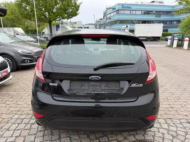 Gebraucht Ford Fiesta Trend 80 PS (58 kW) 2013 Schwarz Limousine