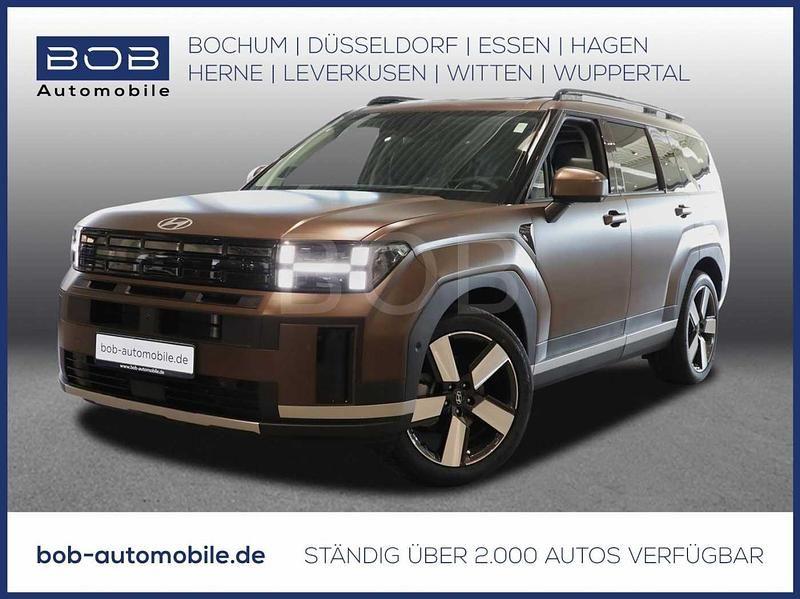 Braun Neu 2025 Hyundai Santa Fe Signature SUV | 59.666 € - Bild 1/4