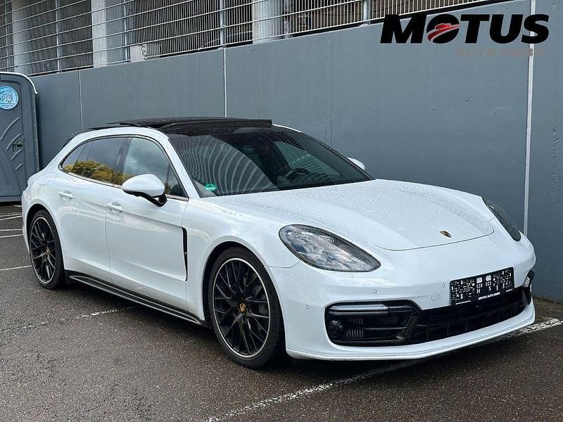 Gebraucht Porsche Panamera 441 PS (324 kW) 2018 Weiß Limousine