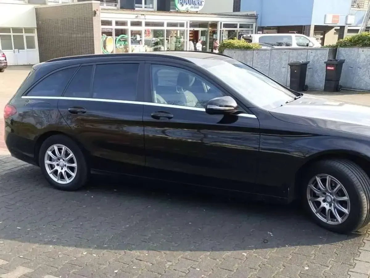 Gebraucht Mercedes C200 136 PS (100 kW) 2016 Silber Kombi