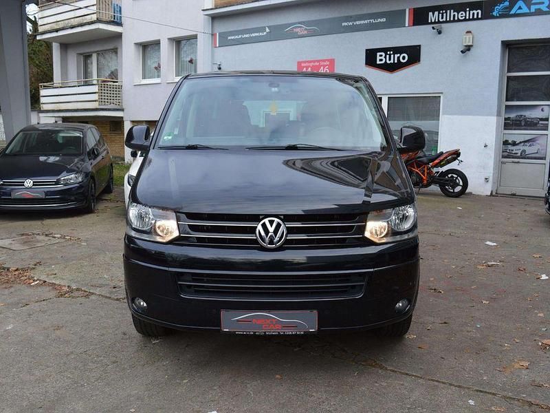 Second-hand VW Multivan Match 179 CP (131 kW) 2012 Negru Monovolum