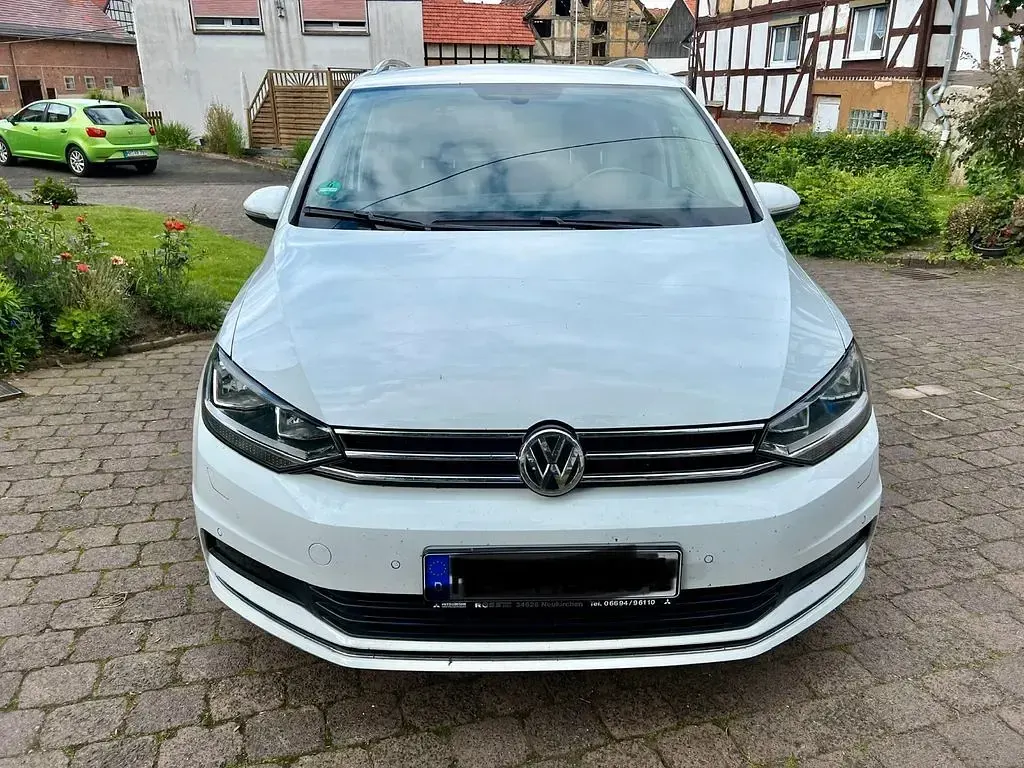 Gebraucht VW Touran Join 150 PS (110 kW) 2019 Weiß Van / Kleinbus