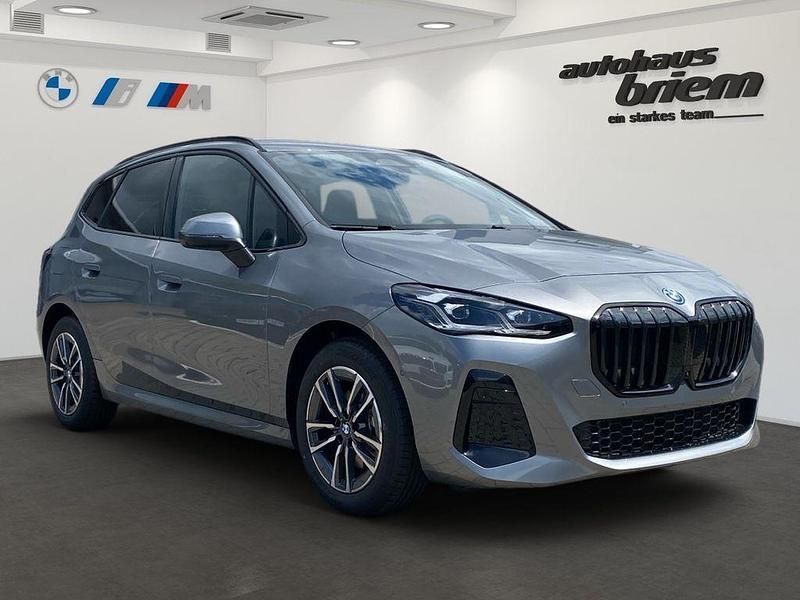 Neu BMW 225 Performance 245 PS (180 kW) 2026 Grau Van / Kleinbus