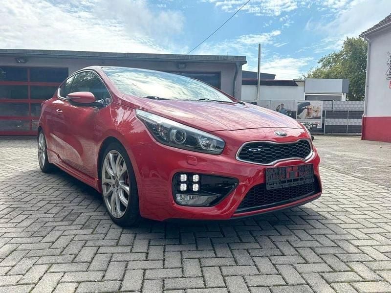 Rot Gebraucht 2016 Kia Ceed GT-Challenge Kleinwagen | 9.900 € (Superpreis) - Bild 1/4