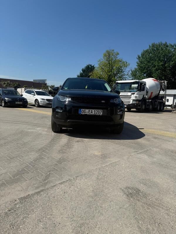 Schwarz Gebraucht 2016 Land Rover Discovery Sport HSE Luxury SUV | 21.500 € - Bild 1/4