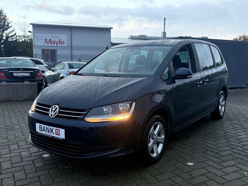 Blau Gebraucht 2014 VW Sharan S Van / Kleinbus | 10.980 € (Fairer Preis) - Bild 1/4