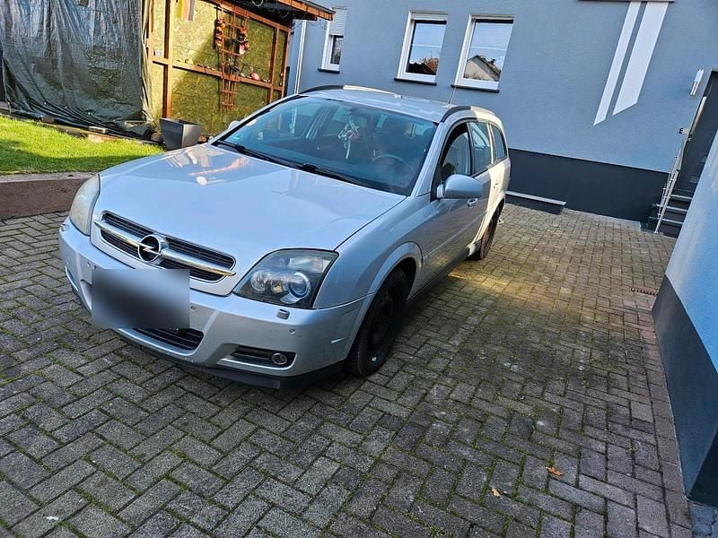 Silber Gebraucht 2004 Opel Vectra Kombi | 1.050 € (Guter Preis) - Bild 1/4