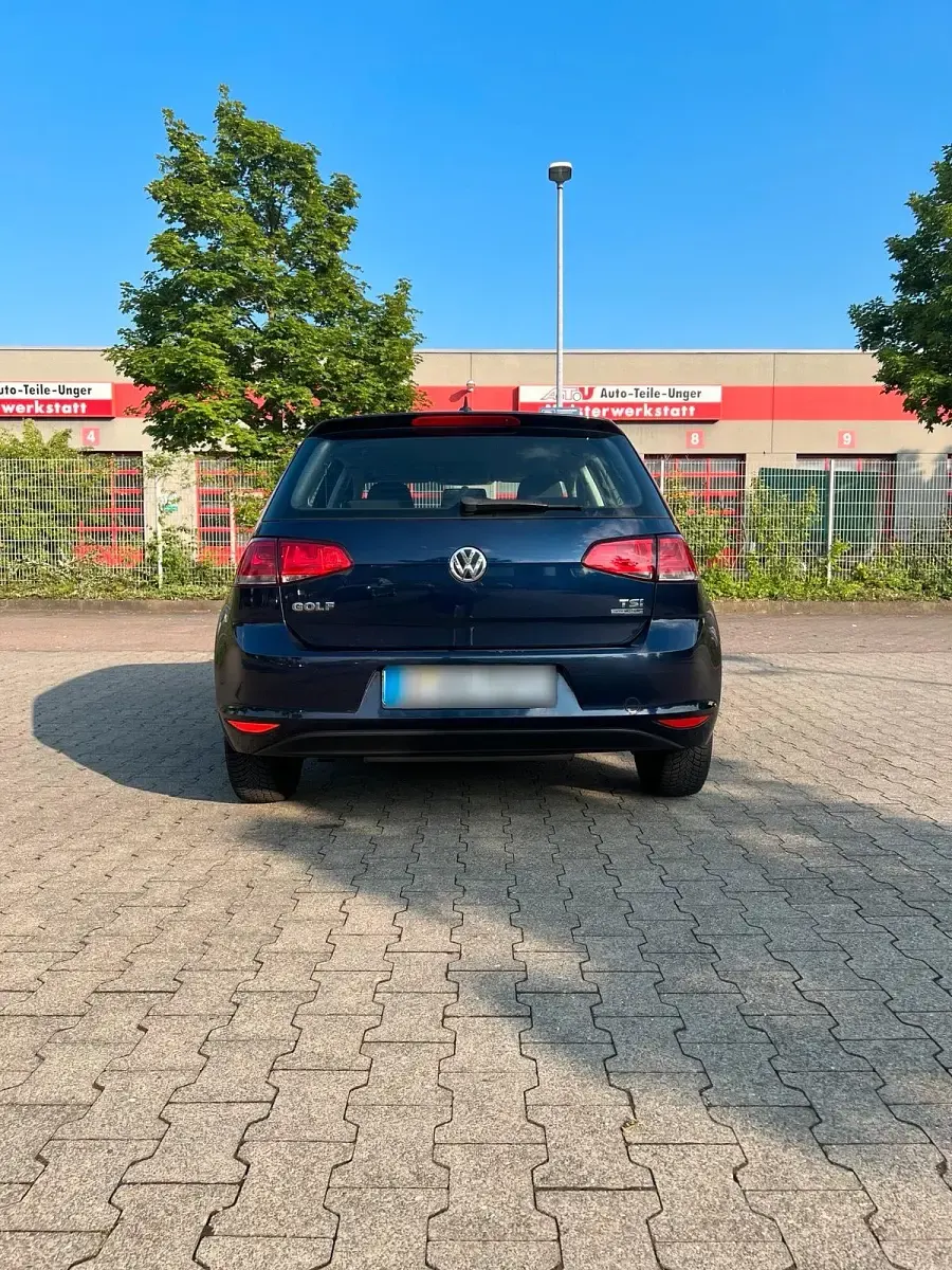 Gebraucht VW Golf VII 85 PS (62 kW) 2014 Blau Limousine