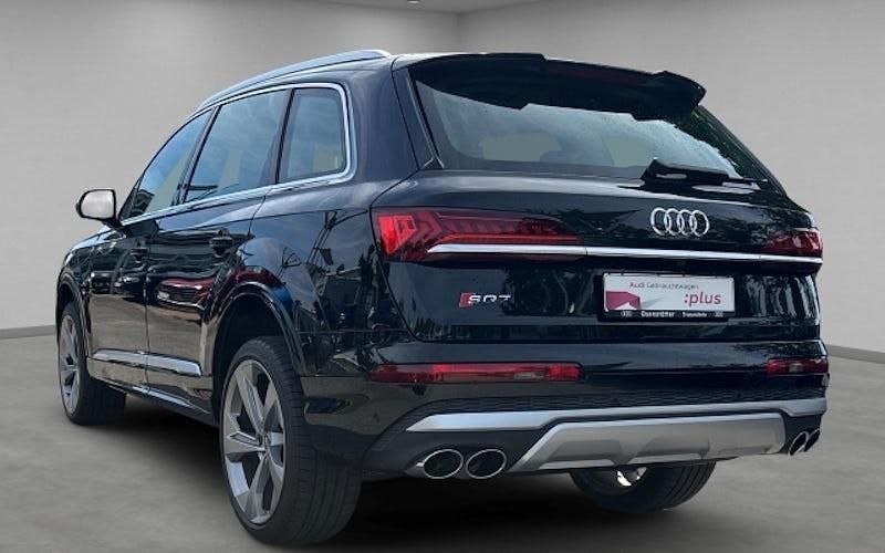 Gebraucht Audi SQ7 Ambiente 507 PS (372 kW) 2022 Schwarz SUV