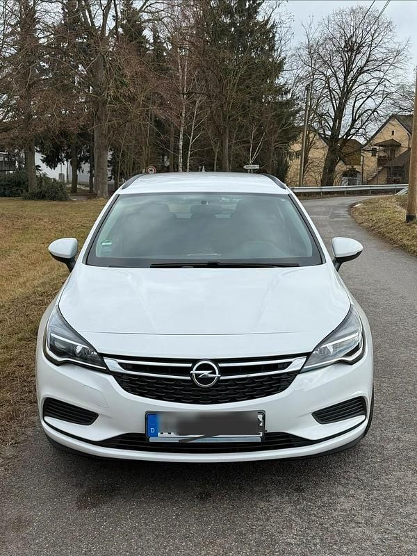 Gebraucht Opel Astra 110 PS (80 kW) 2018 Weiß Kombi