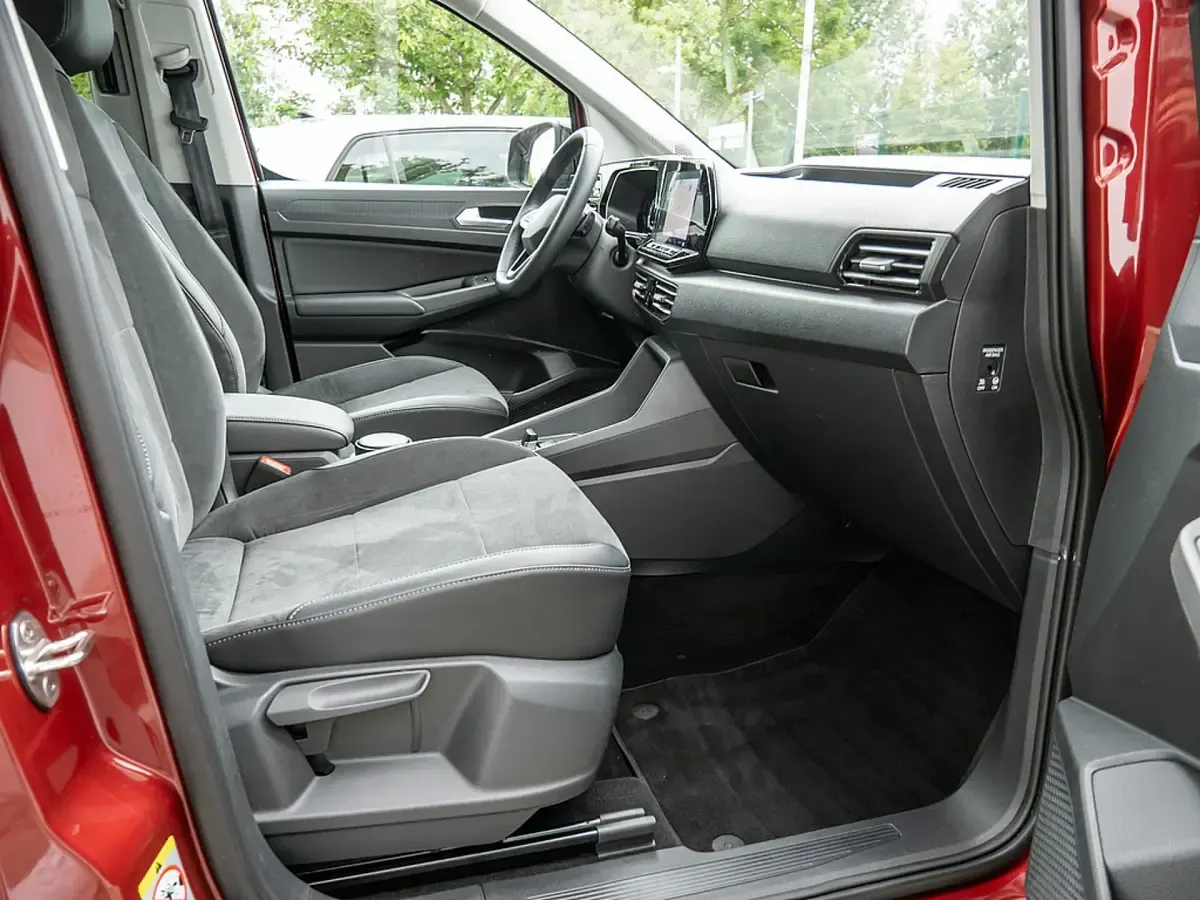 Gebraucht VW Caddy Maxi Style 116 PS (85 kW) 2025 Rot Van / Kleinbus
