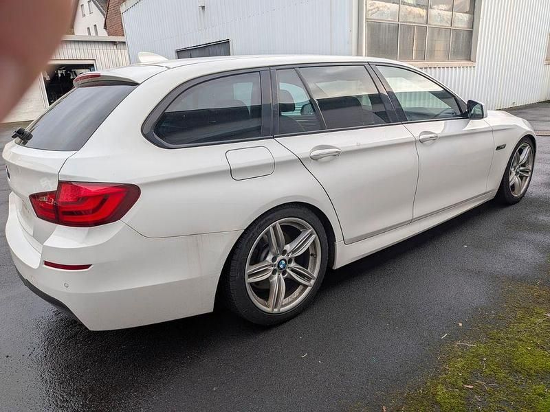 Gebraucht BMW 530 Performance 258 PS (189 kW) 2012 Weiß Kombi