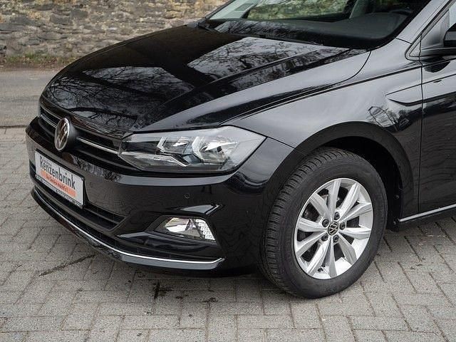 Gebraucht VW Polo Highline 95 PS (69 kW) 2021 Schwarz (deep black perleffekt) Kleinwagen