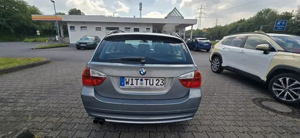 Gebraucht BMW 325 Performance 218 PS (160 kW) 2005 Grau Kombi