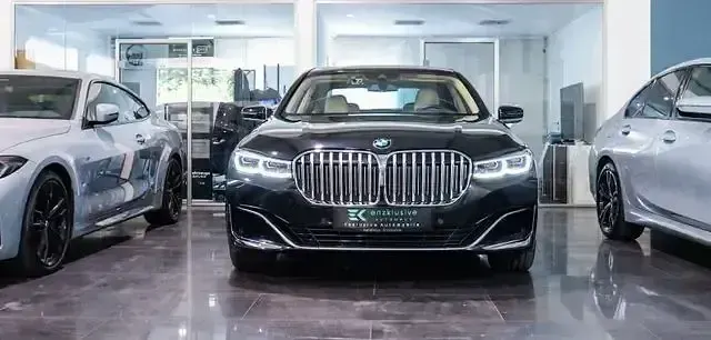 Gebraucht BMW 730 Performance 286 PS (210 kW) 2021 Schwarz Limousine