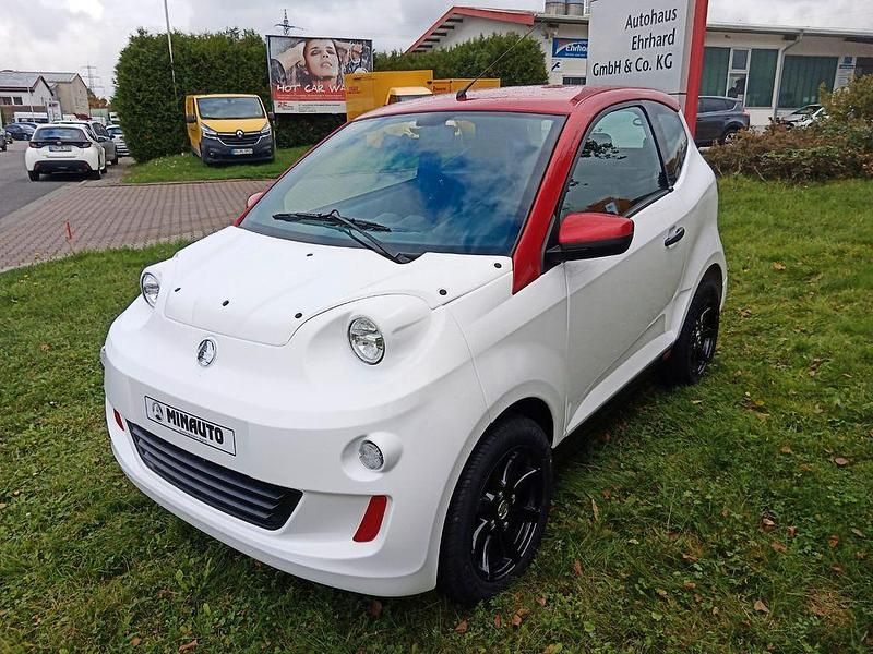 Weiß Neu 2025 Aixam eMinauto Chic | 13.970 € - Bild 1/4