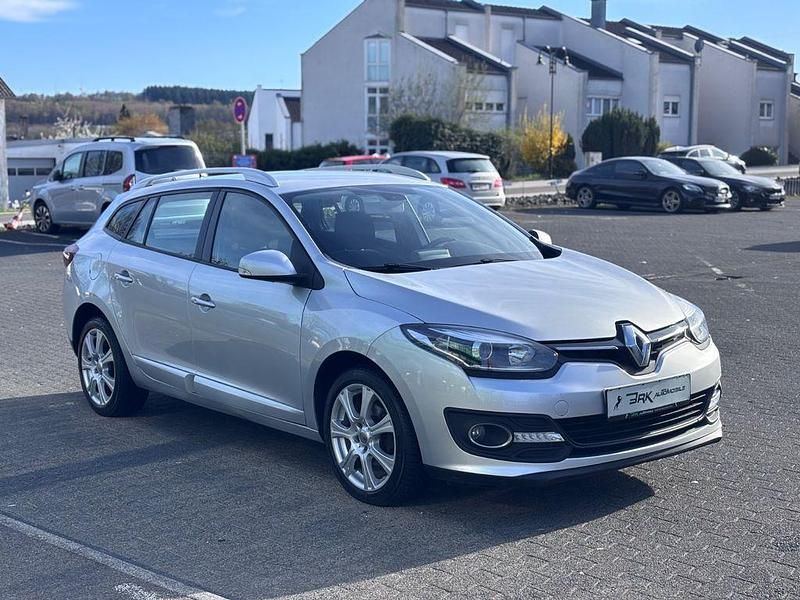 Gebraucht Renault Mégane III Initiale Paris 110 PS (80 kW) 2014 Silber Limousine