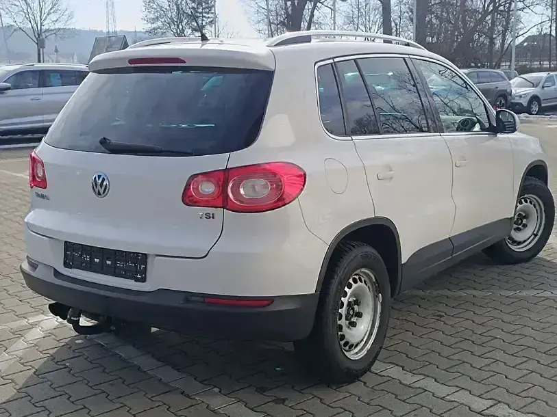 Gebraucht VW Tiguan Sportline 150 PS (110 kW) 2009 Candyweiß SUV