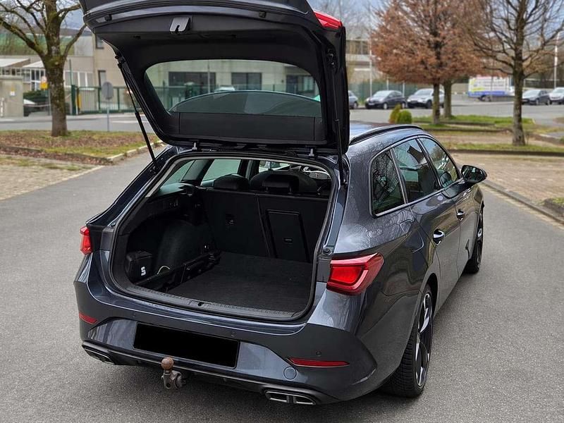 Gebraucht Cupra Leon 150 PS (110 kW) 2023 Grau Kombi